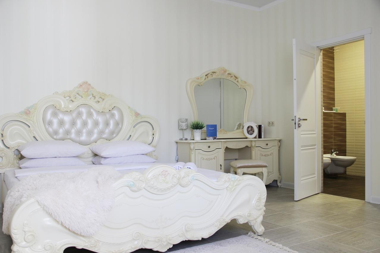 Lebediny Guest House Brest Exterior foto